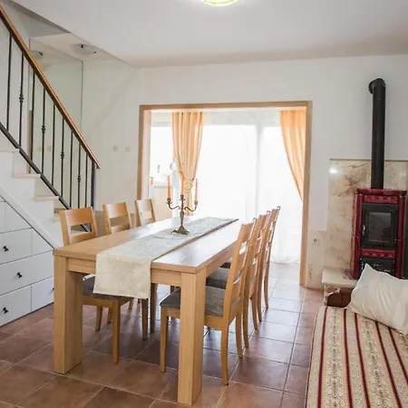 Scenic Two Bedroom With Private Pool Villa *