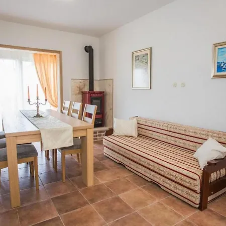 Villa Scenic Two Bedroom With Private Pool Sutivan
