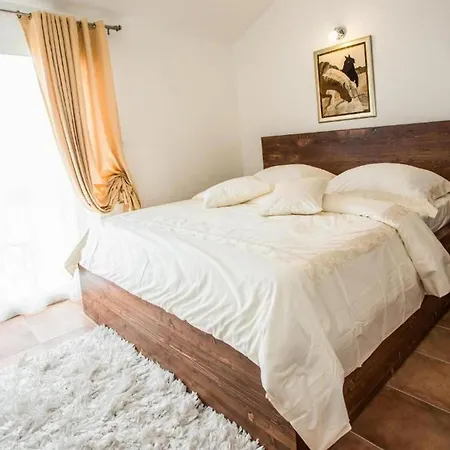Villa Scenic Two Bedroom With Private Pool *